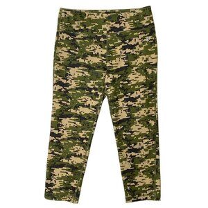 VOGO Athletica Pull On Leggings Womens size Medium Cropped Length Pixelated Camo